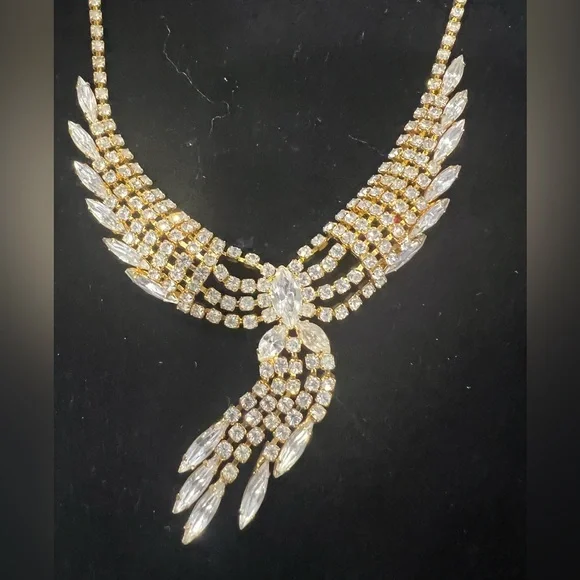 Jewellery Set - Picture 2 of 3